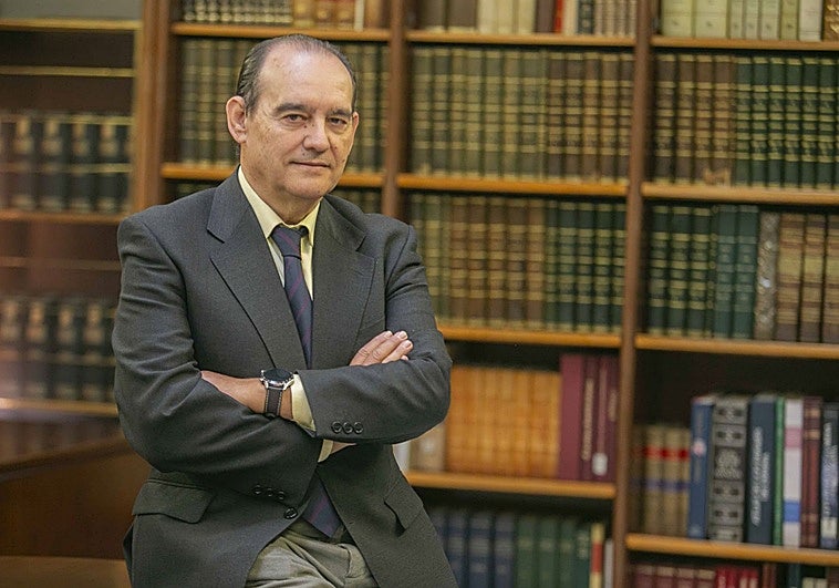 Aurelio Fernández se jubila tras 8 años como comisario de la Policía en Mérida